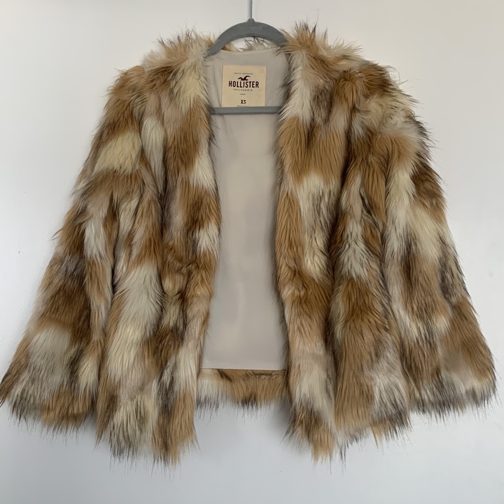 Hollister Faux-Fur